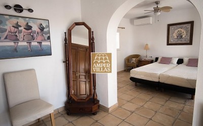Beautiful and spacious Mediterranean villa with large terraces.
